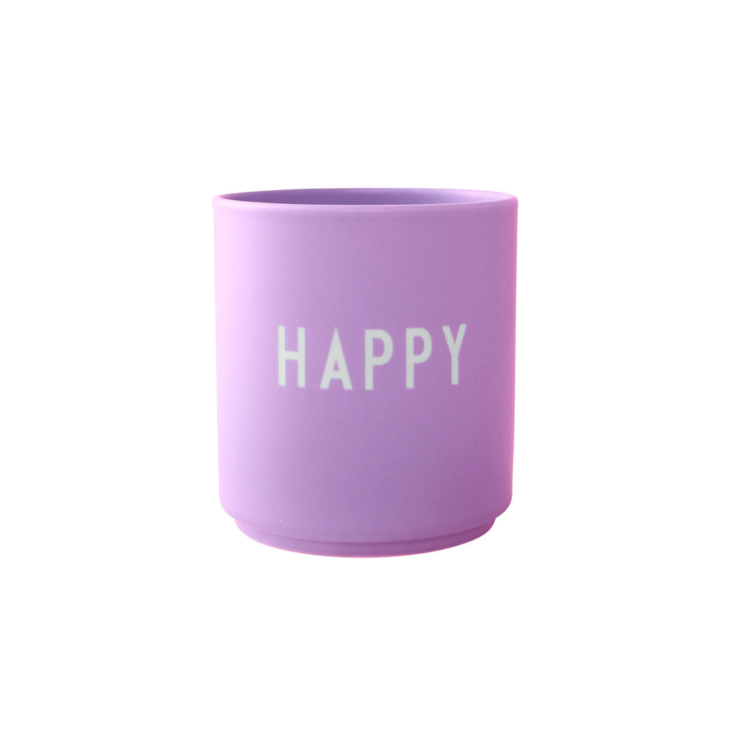 Design Letters Tasse in der Farbe lilac mit weißem Schriftzug "HAPPY"