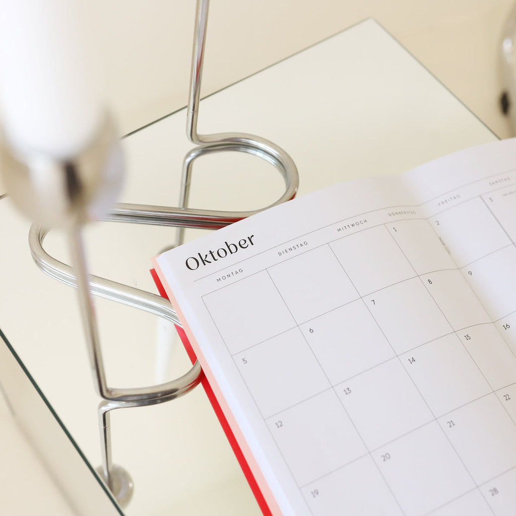 Monatskalender 2026 X Neonpink, Detailansicht Monat Oktober 2