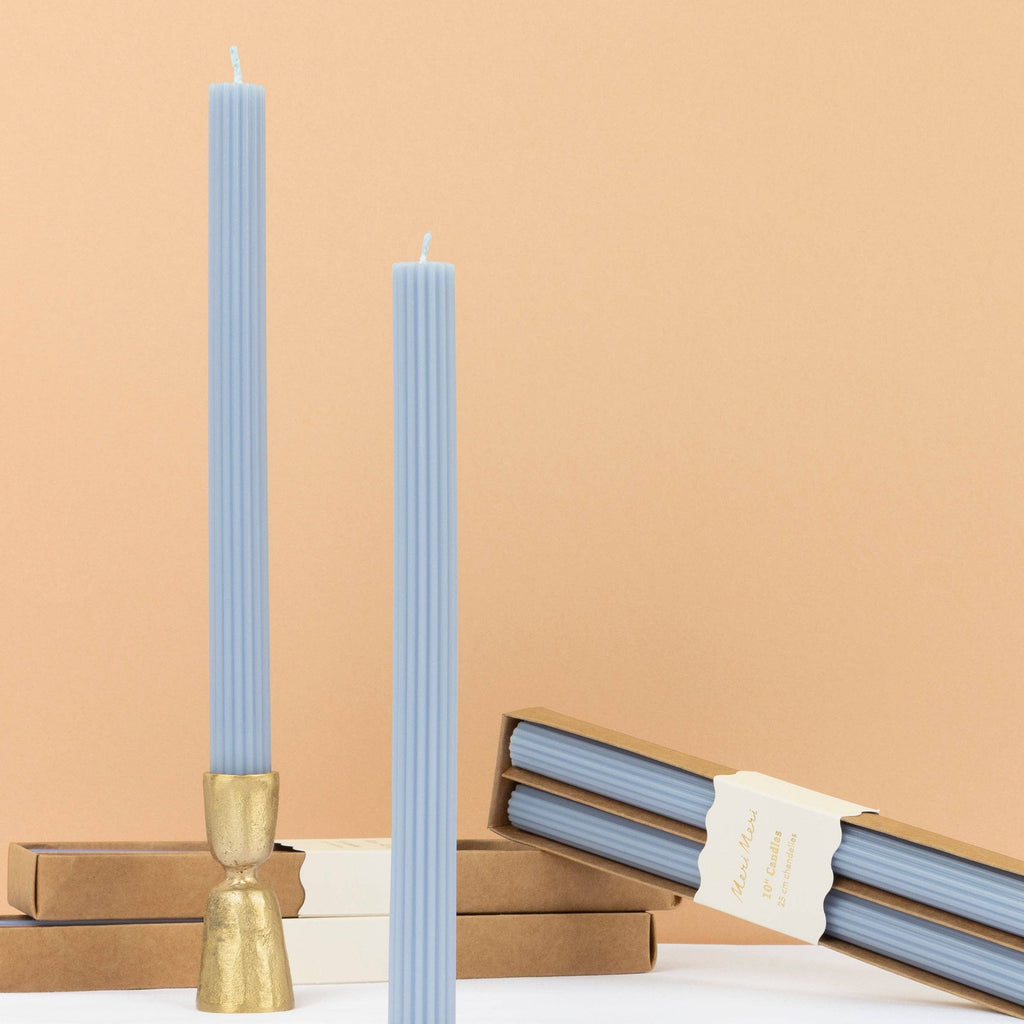 Himmelblaue Tischkerzen X Geriffelt, 
2er Set