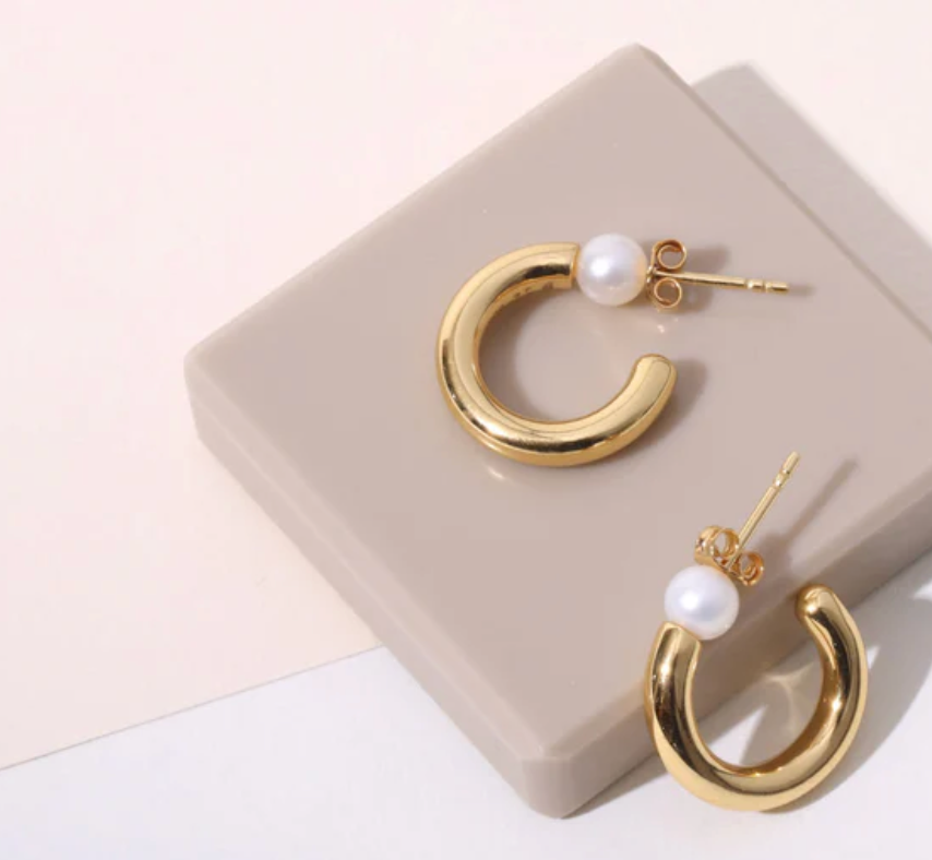 Chunky Pearl Hoops Ohrstecker