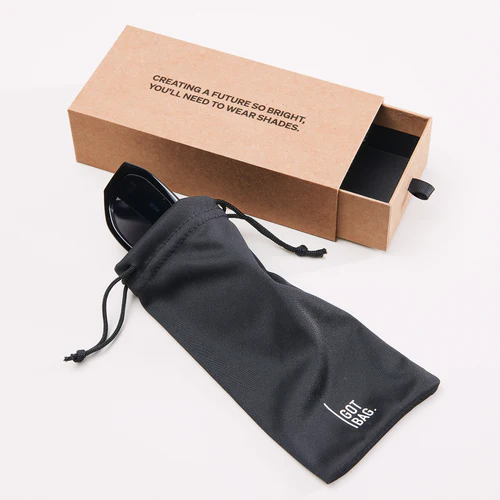 Black NO.01 X RE:SHADES, Sonnenbrille im Beutel mit Verpackung