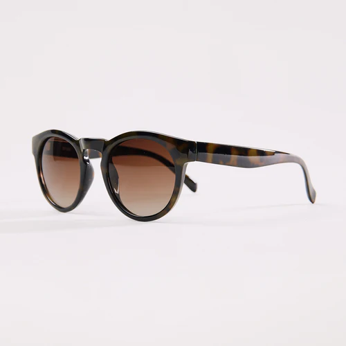 Tortoise NO.05 X RE:SHADES, von schräg vorn